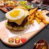 酒吧里的brunch套餐，可以吹爆！