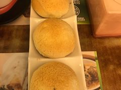 酥皮焗叉烧包-添好运点心专门店(深水埗店)