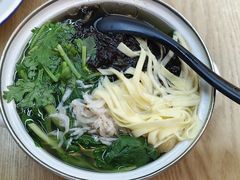 双档粉丝汤-柴爿巷·香酥鸡&馄饨(复兴中路店)