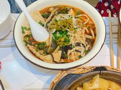 小螺莉螺蛳粉-丽丽三鲜螺蛳粉(田林路店)