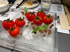 番茄脆菇沙拉-小大董·烤鸭(观景餐厅·南京西路店)