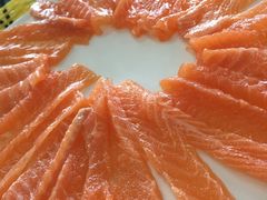 三文鱼金鳟-东江湖游水三文鱼美食城