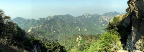 -雪山彩虹谷景区