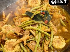 -小媳妇铁锅炖(安华街店)