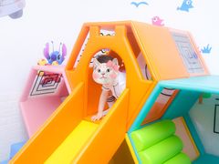 -黄浦乐烁龙鱼宝贝托育园(海潮路校区)