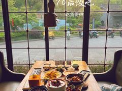 -70后饭吧(府河街店)