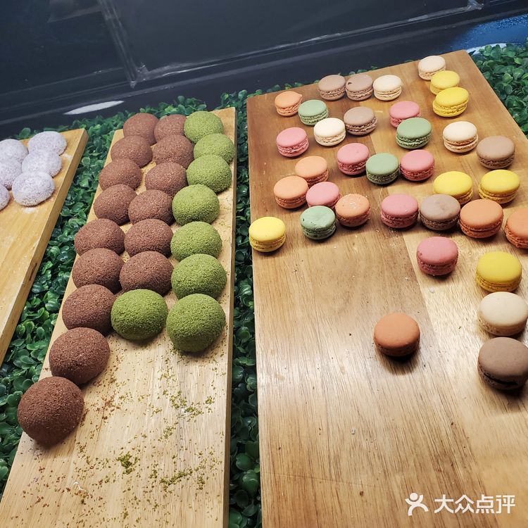 抢到58券得空就来了，选黑松露菌王国锅汤底么啥料