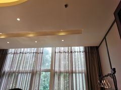 -梅花香里大酒店(郁金香路店)