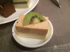 -荣誉国际酒店-云顶旋转餐厅