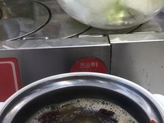 -百品聚旋转火锅(万德庄店)