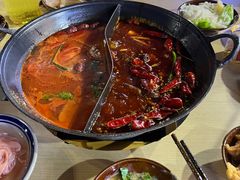 -乐闹闹重庆火鍋(民治店)