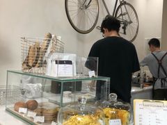面包甜点陈列柜-常识咖啡common sense(春熙路店)