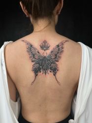 -鳌首刺青纹身 穿孔饰品店