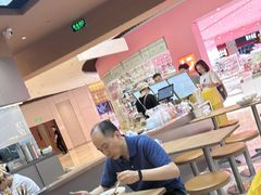 -瑞虹新天地月亮湾