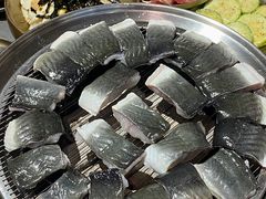 -围炉肉舍丹东海鲜烤肉·烤活鳗(步行街店)