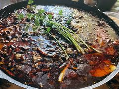 老铁锅秘制美蛙-鸿顺老铁锅美蛙鱼府(解放碑店)