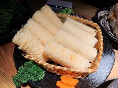 玲玲卷-湊湊火锅·茶憩(杭州湖滨银泰in77店)