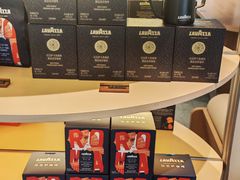 -LAVAZZA拉瓦萨咖啡(中航城君尚购物中心店)