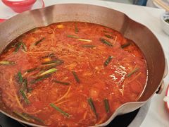 -毛辣果·贵州红酸汤牛肉火锅(西单店)