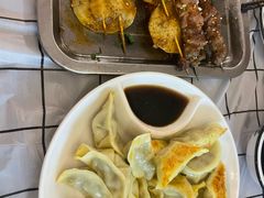 -顶峰夜宴·龙虾烧烤大排档(九江学院店)