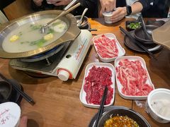 -天成·潮州牛肉脆肉鱼生蚝自助火锅