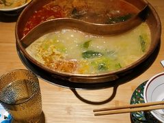 -洱火云南酸菜牛肉火锅(石景山当代商城店)