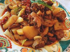 新疆沙湾大盘鸡-巴依老爷新疆美食(马驹桥店)
