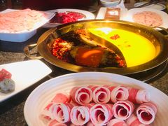 -小天鹅火锅·一线江景洪鼎旗舰店(洪崖洞店)