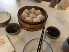 -馋三尺蟹粉小笼(人民广场店)