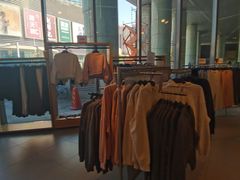 -H&M(鹏欣水游城店)