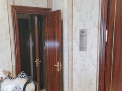 -沪华海鲜大酒楼(南汇店)