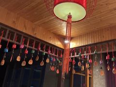 -彩云天云南餐厅