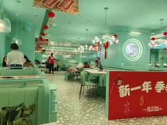 -季季红火锅(柳州城中万达二店)