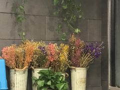 -愉肴麻辣香锅(中山路店)