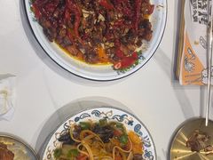 -沙枣树辣子鸡•新疆家常菜(喀什西路店)