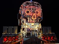 -北戴河碧螺塔海上酒吧公园