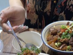-CowCow其其·牛杂咖啡公司(六运店)