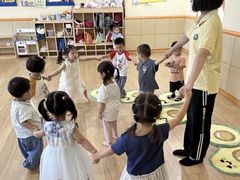 -亲亲袋鼠托育早教·思维专注力·棕熊英语(鼓楼恒力城店)