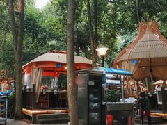 -二荆条·蜀鲜汇城市森林火锅