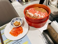 -金马门国际美食百汇(珞喻路店)