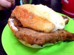 猪扒包-大利来记咖啡室(告利雅施利华街店)