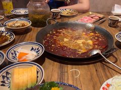 -旧街市鲜货老火锅(大光路店)