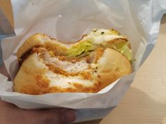 -必胜客(尹山湖歌林公园店)