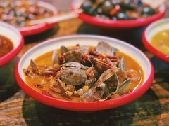 鲜鱿花蛤-老闵田螺馆·南昌市井菜·特色小吃(总店)