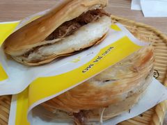 -左左香老潼关肉夹馍(龙山一路店)