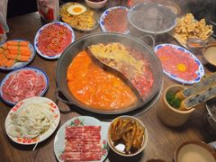 -萍姐火锅·公路夜市(武汉首店)