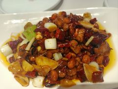 宫保鸡丁-夫妻肺片·中华老字号·正宗川菜(春熙路店)