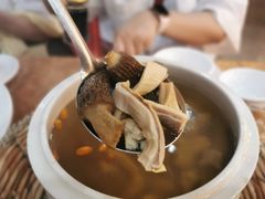 羊肚菌猪肚汤-乐在集市海鲜大排档(平潭店)
