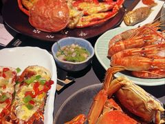 -雍容荟帝王蟹活龙虾展台自助(IFS黑金店)