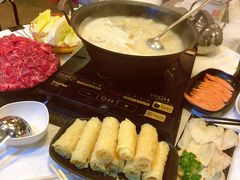 -鲜入围煮花胶鸡海鲜火锅